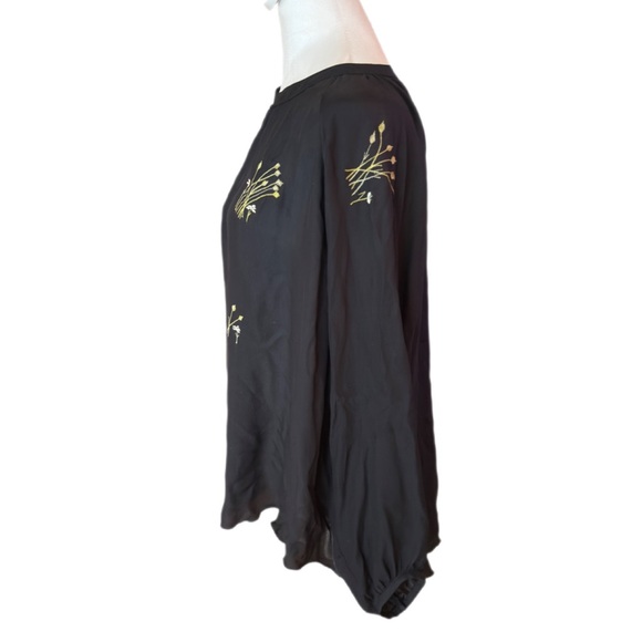 THE GREAT Silk Embroidered Black Floral Boho Peasant Top Size 1 Sm Cottagecore - Picture 2 of 16